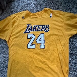 Lakers Adidas 2XL shirt